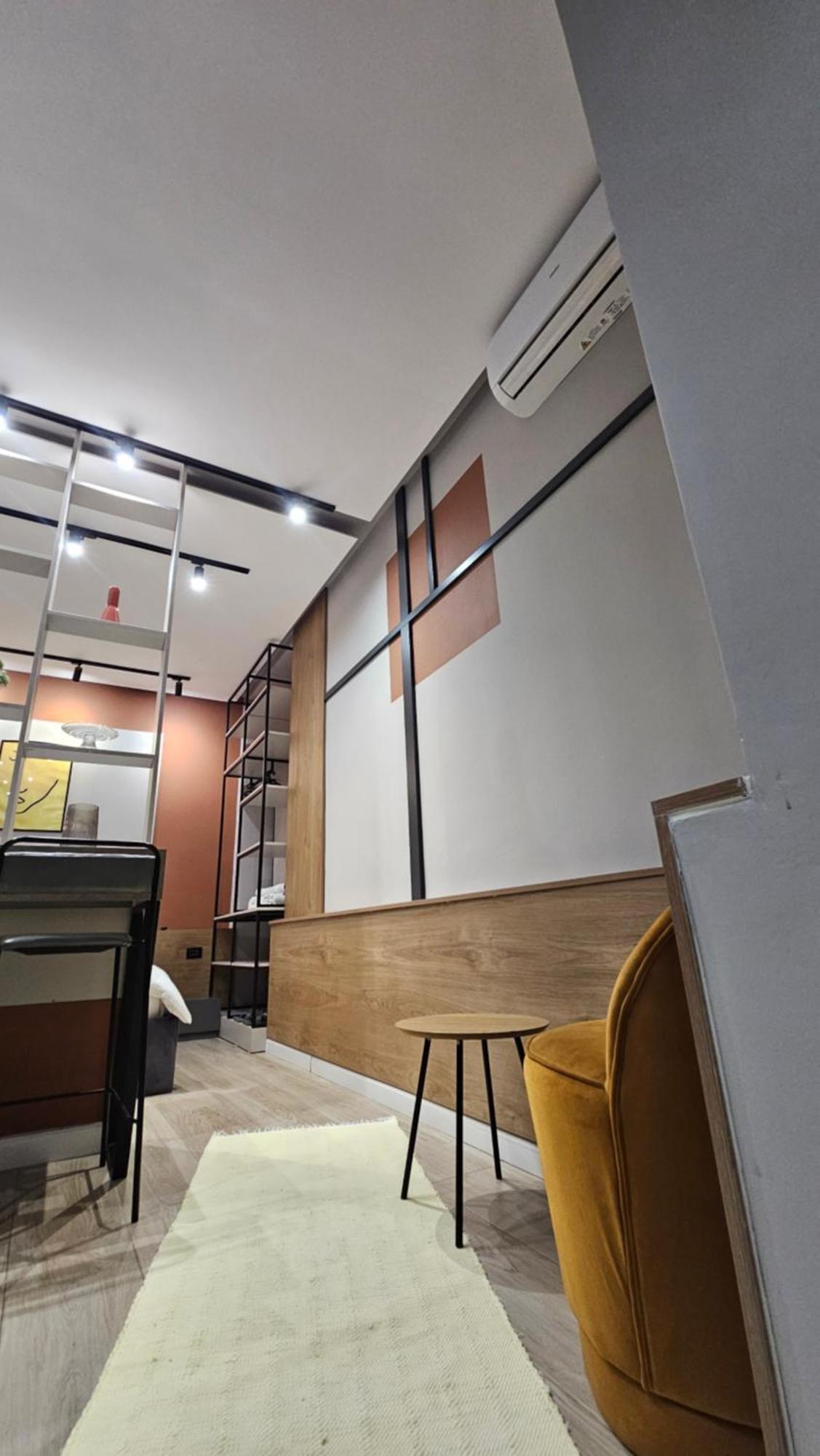 Tam Serviced Studio Apartments Next To Blloku Tirana Eksteriør billede