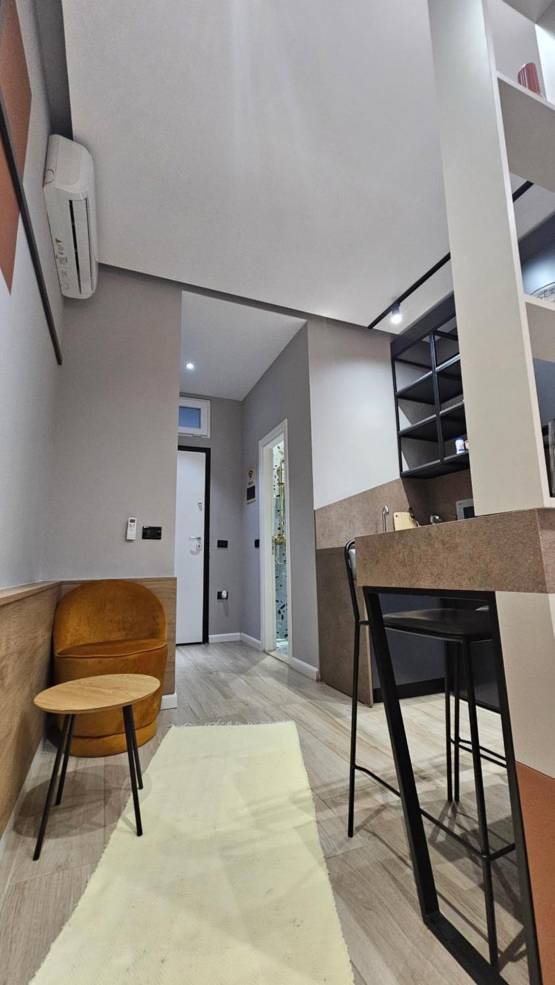 Tam Serviced Studio Apartments Next To Blloku Tirana Eksteriør billede