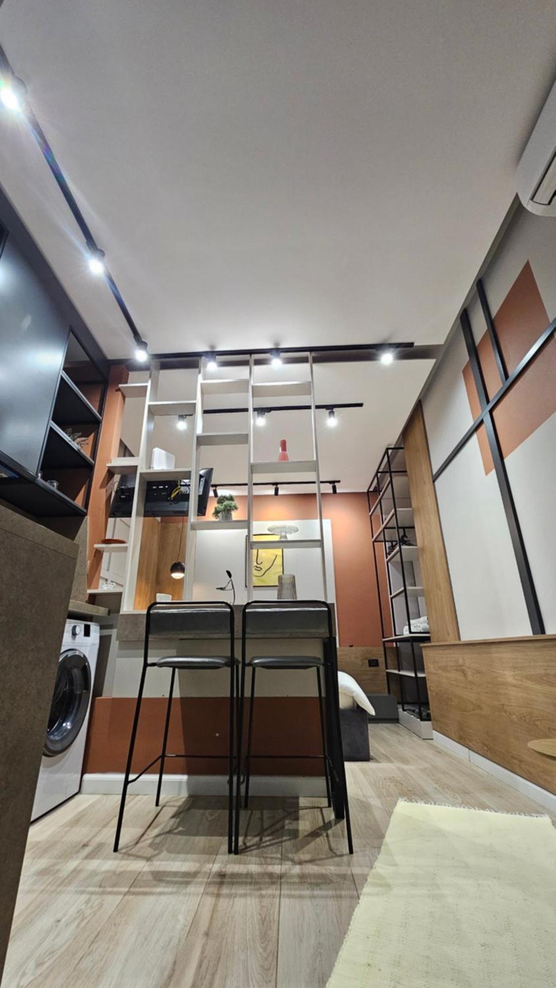 Tam Serviced Studio Apartments Next To Blloku Tirana Eksteriør billede