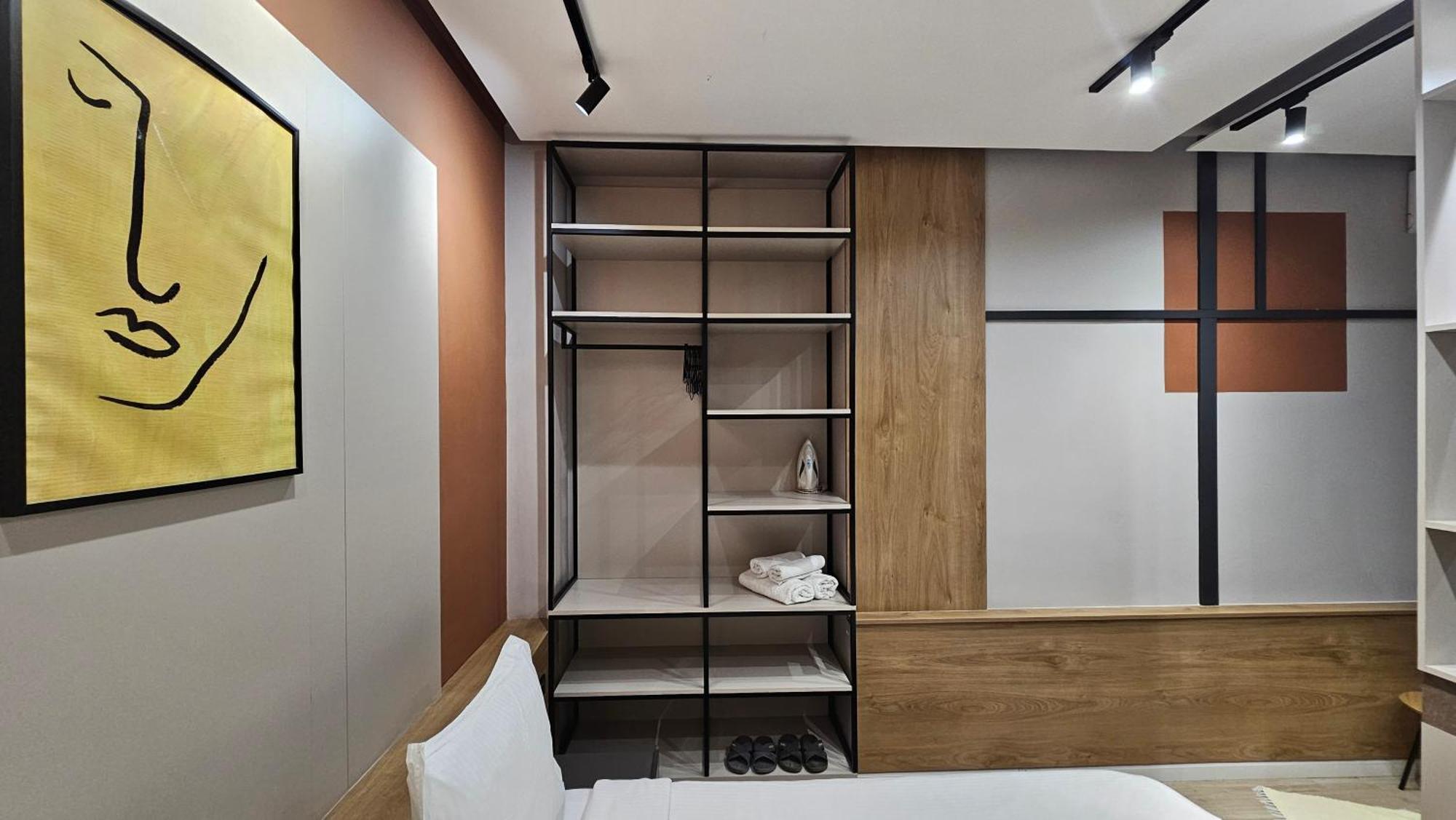 Tam Serviced Studio Apartments Next To Blloku Tirana Eksteriør billede