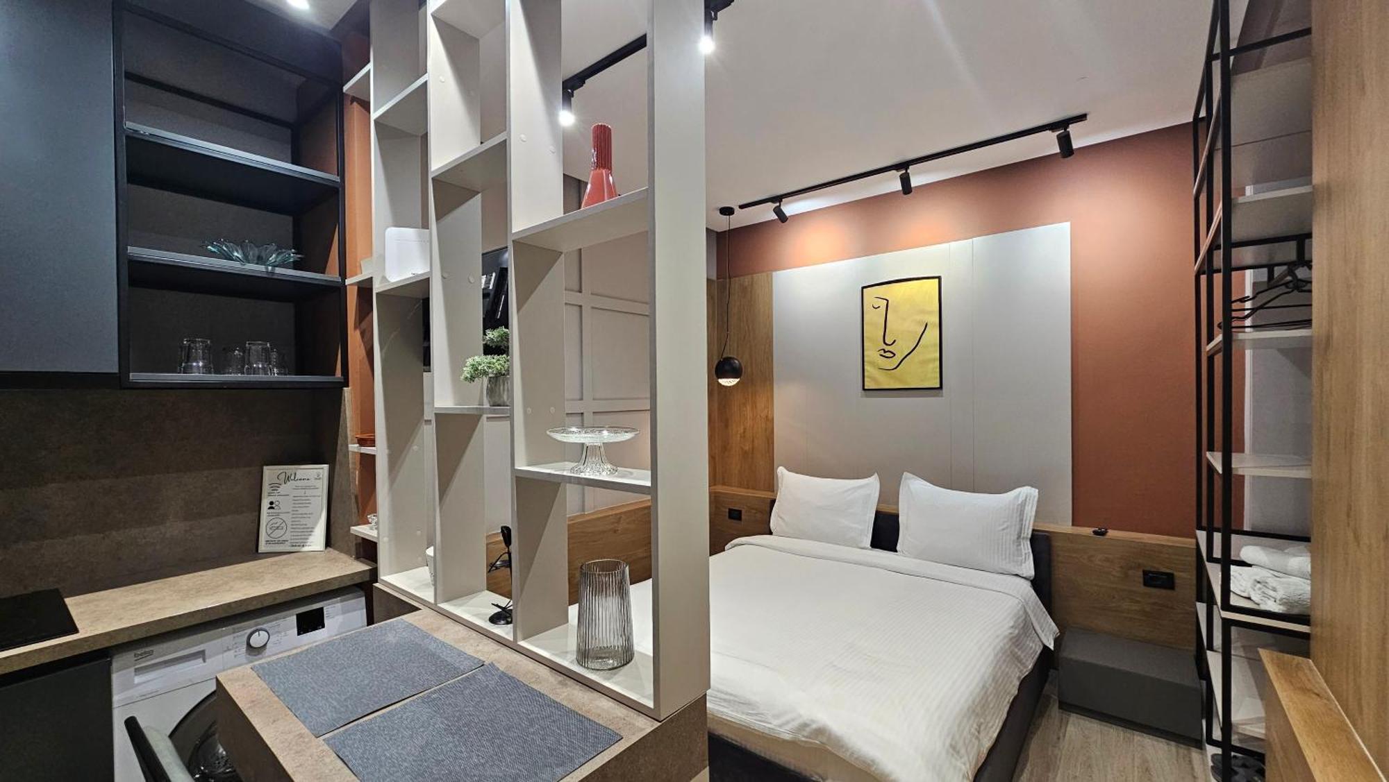 Tam Serviced Studio Apartments Next To Blloku Tirana Eksteriør billede
