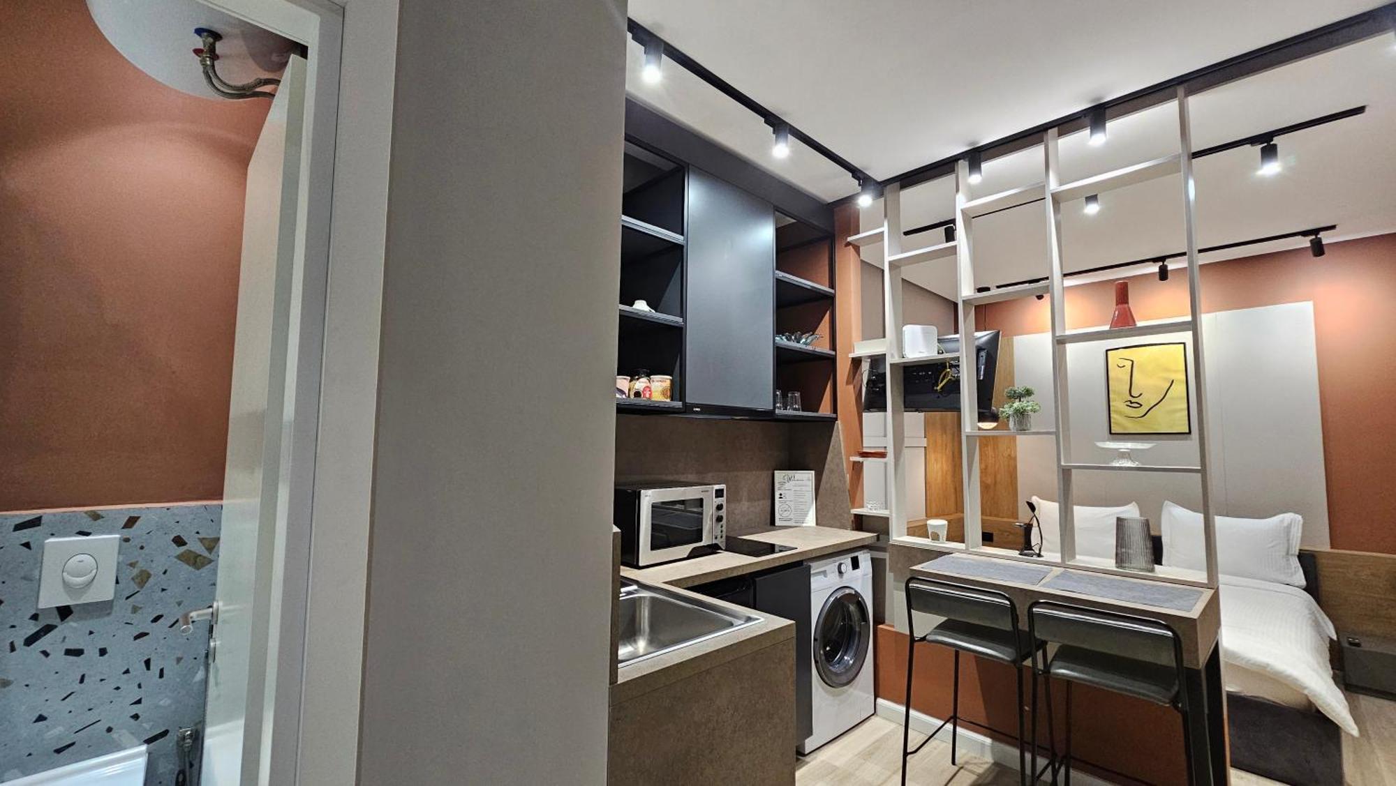 Tam Serviced Studio Apartments Next To Blloku Tirana Eksteriør billede