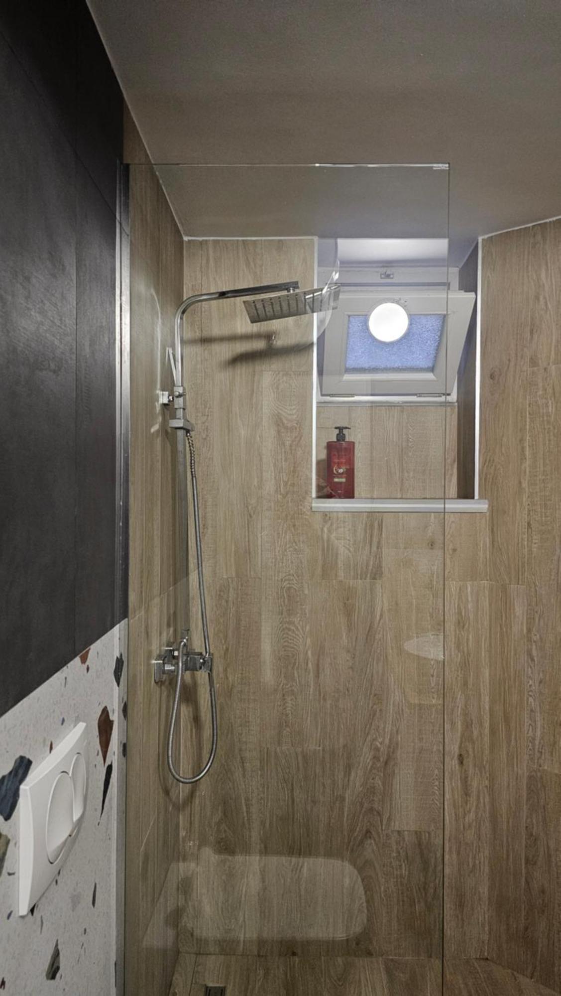 Tam Serviced Studio Apartments Next To Blloku Tirana Eksteriør billede