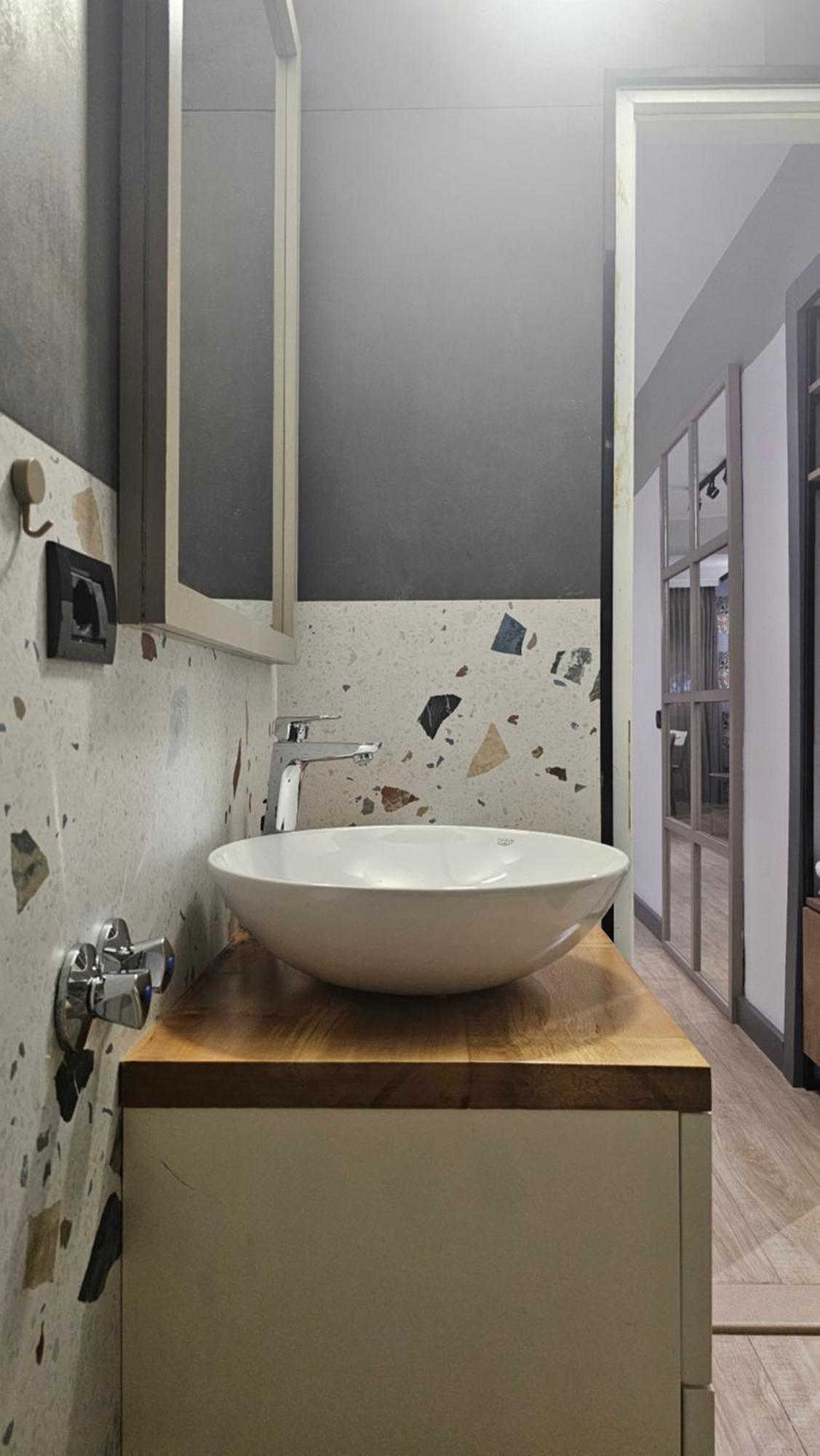Tam Serviced Studio Apartments Next To Blloku Tirana Eksteriør billede
