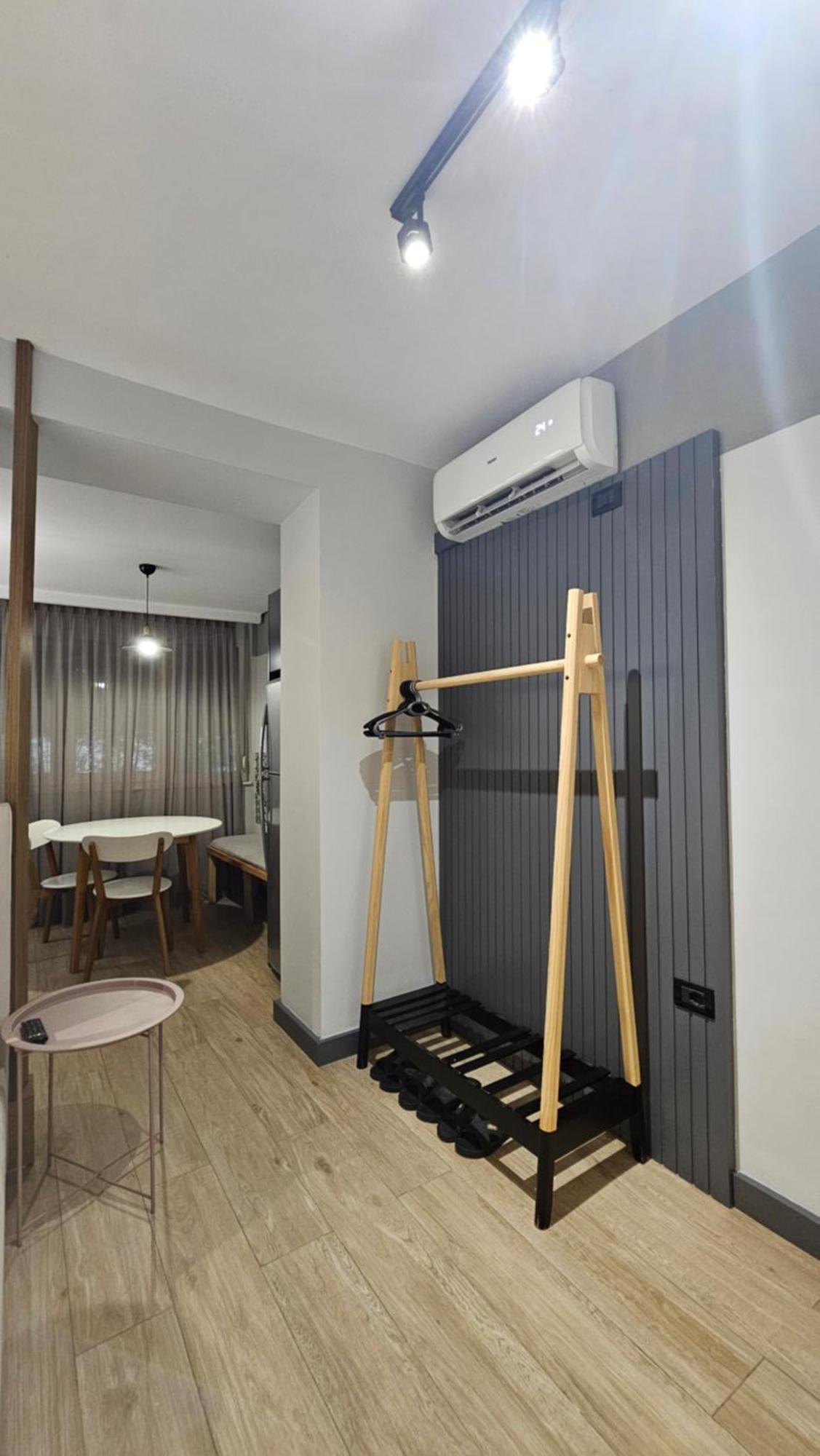 Tam Serviced Studio Apartments Next To Blloku Tirana Eksteriør billede
