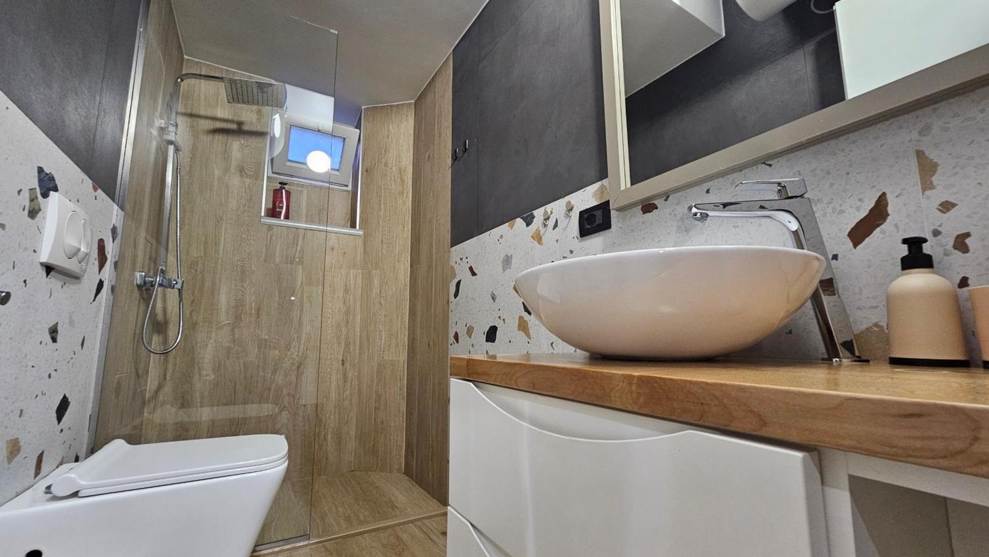 Tam Serviced Studio Apartments Next To Blloku Tirana Eksteriør billede