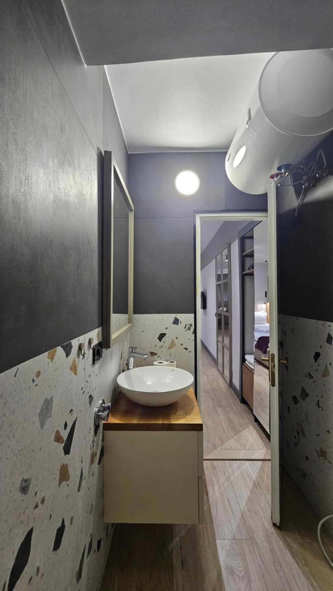 Tam Serviced Studio Apartments Next To Blloku Tirana Eksteriør billede