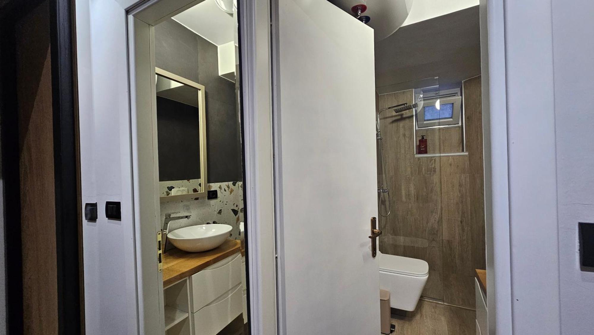 Tam Serviced Studio Apartments Next To Blloku Tirana Eksteriør billede